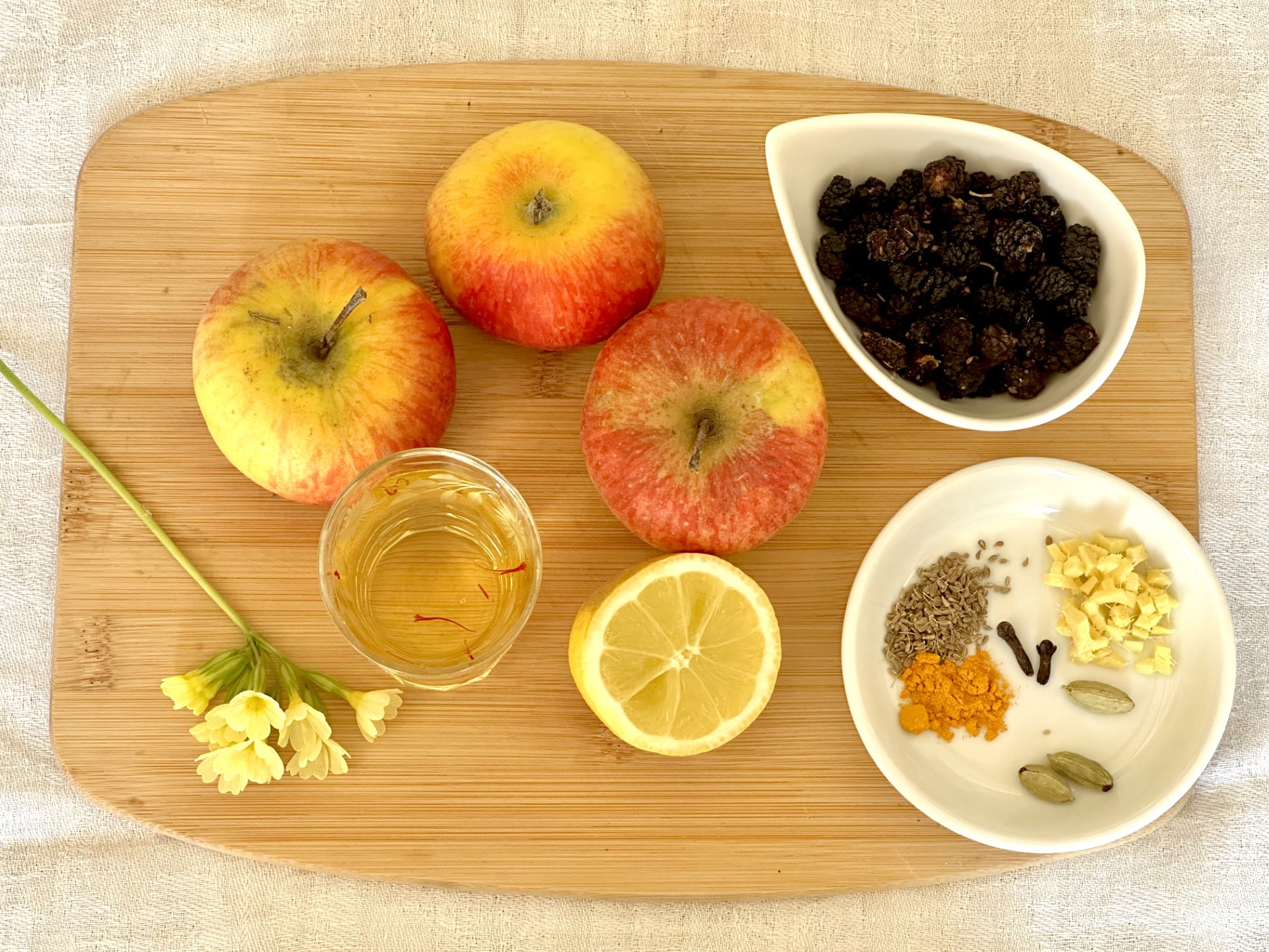 Ingrediënten voor gestoomde appels